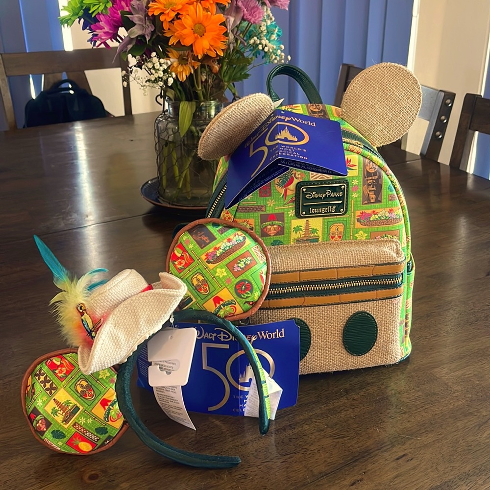 NWT Disney Parks Tiki Room Loungefly bag and Ears. 🦜❤️